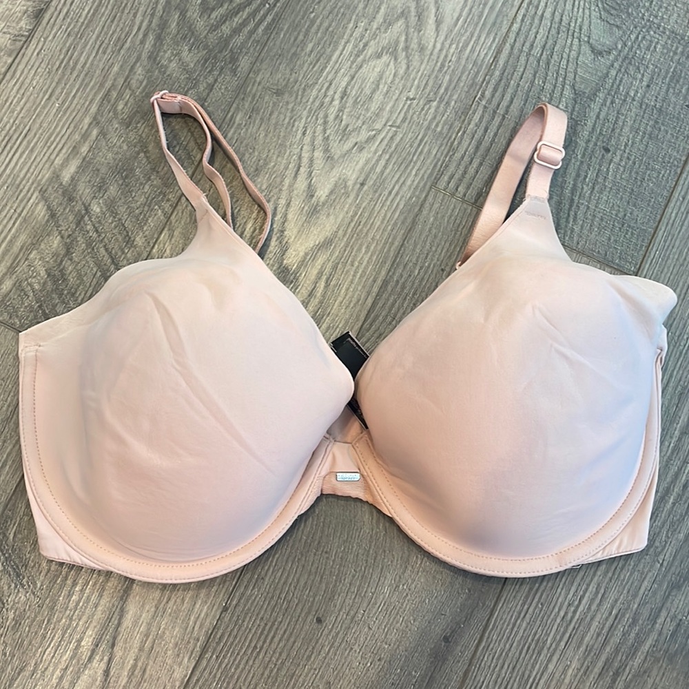 Victoria’s Secret nude very sexy lined demi bra 36DDD